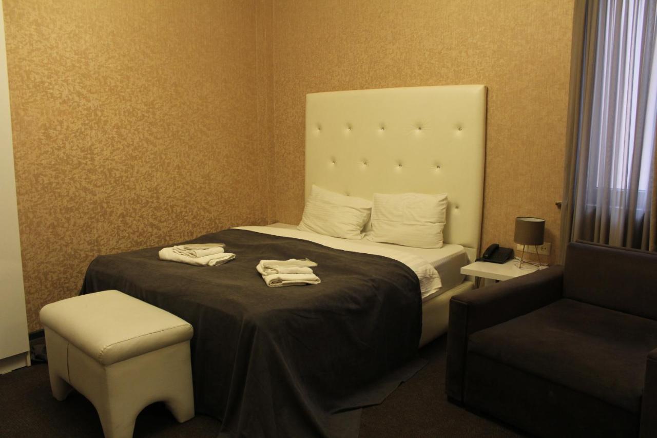 Hotel Plaza تبليسي المظهر الخارجي الصورة