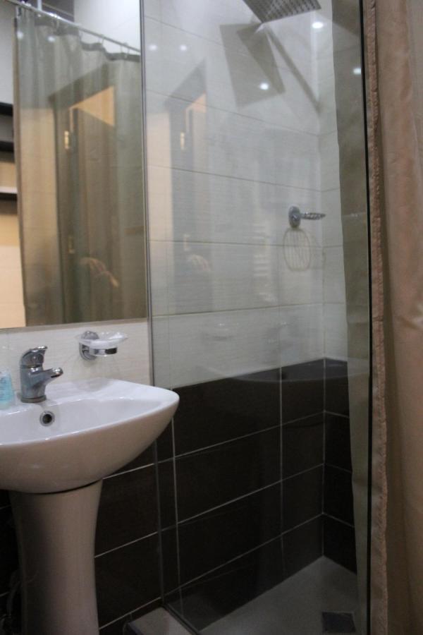 Hotel Plaza تبليسي المظهر الخارجي الصورة